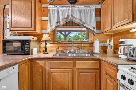 9601 Buffalo Pike Freetown IN 47235