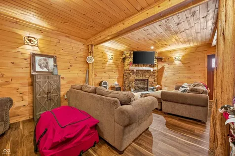 9601 Buffalo Pike Freetown IN 47235