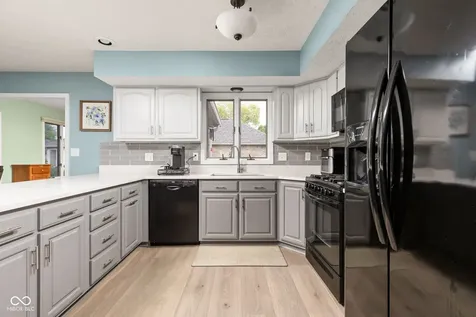 1018 Lakewood South Drive Brownsburg IN 46112