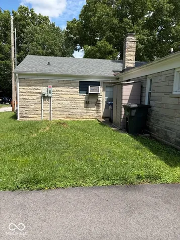 118 N Clay Street Mooresville IN 46158