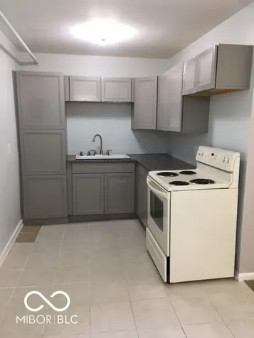 118 N Clay Street Mooresville IN 46158