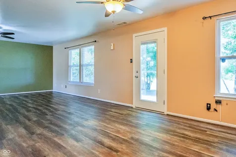 2154 Summer Breeze Way Greenwood IN 46143