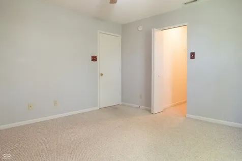 2154 Summer Breeze Way Greenwood IN 46143