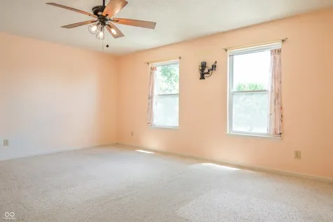 2154 Summer Breeze Way Greenwood IN 46143