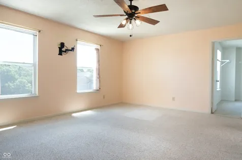 2154 Summer Breeze Way Greenwood IN 46143
