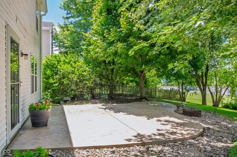 2154 Summer Breeze Way Greenwood IN 46143