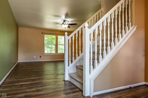 2154 Summer Breeze Way Greenwood IN 46143