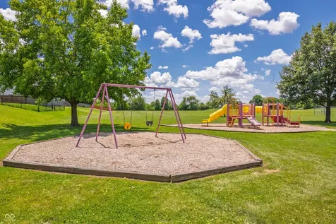 2154 Summer Breeze Way Greenwood IN 46143