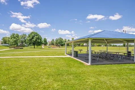 2154 Summer Breeze Way Greenwood IN 46143