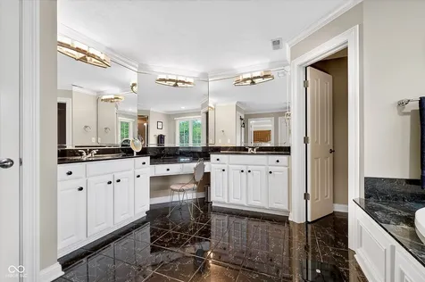 9322 Timberline Way Indianapolis IN 46256