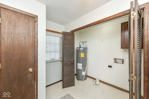 13320 San Vincente Boulevard Fishers IN 46038