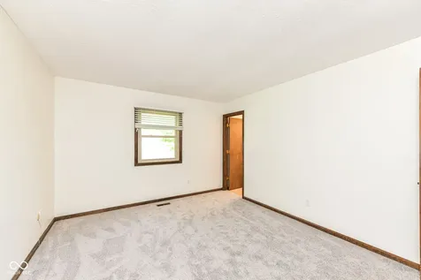 13320 San Vincente Boulevard Fishers IN 46038