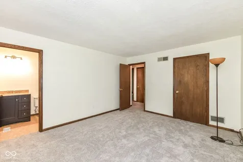 13320 San Vincente Boulevard Fishers IN 46038