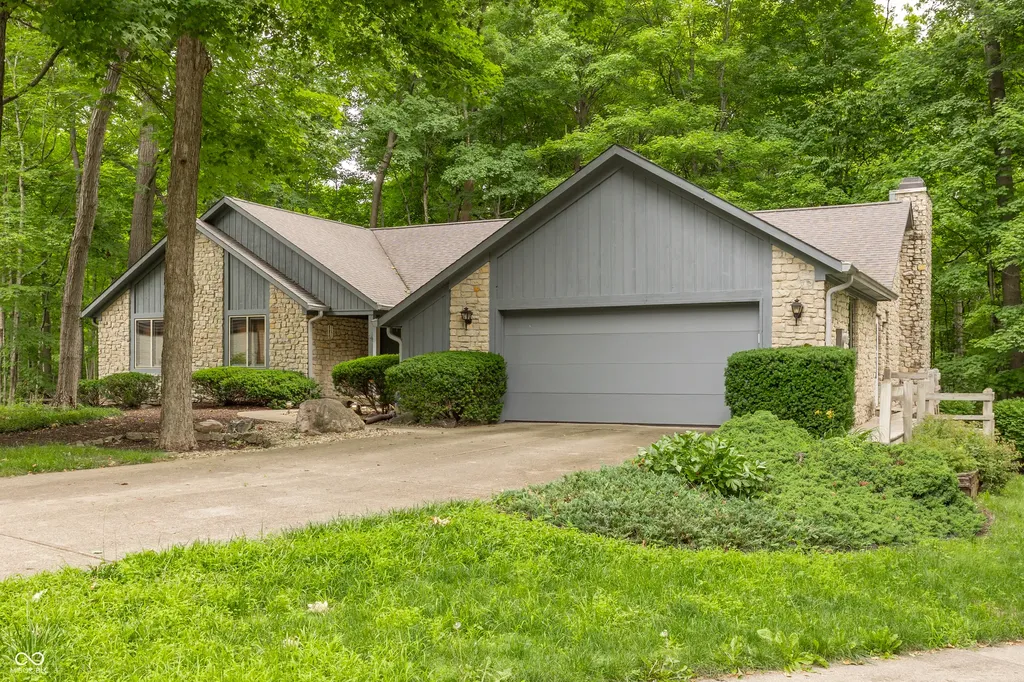 8834 Swiftsail Circle Indianapolis IN 46256