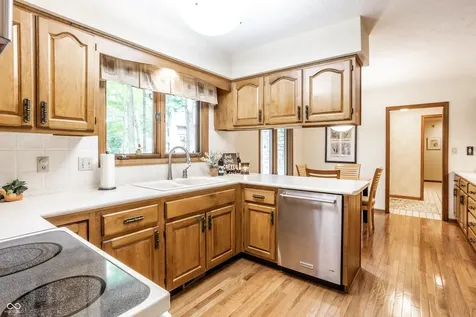 8834 Swiftsail Circle Indianapolis IN 46256