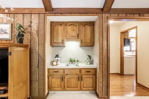 8834 Swiftsail Circle Indianapolis IN 46256