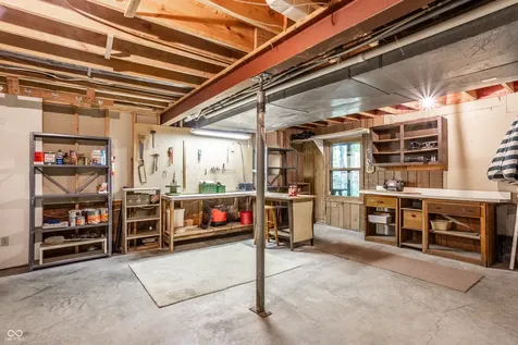 8834 Swiftsail Circle Indianapolis IN 46256