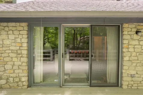 8834 Swiftsail Circle Indianapolis IN 46256