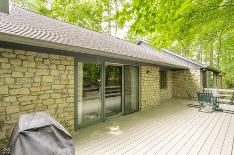 8834 Swiftsail Circle Indianapolis IN 46256