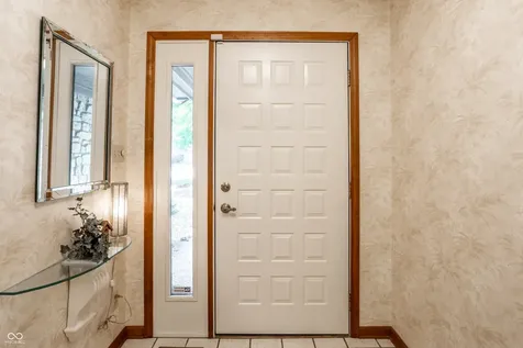 8834 Swiftsail Circle Indianapolis IN 46256