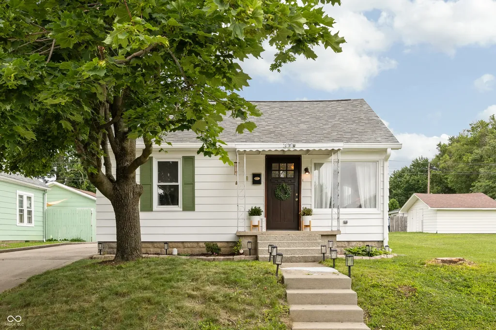 325 E Michigan Street Fortville IN 46040