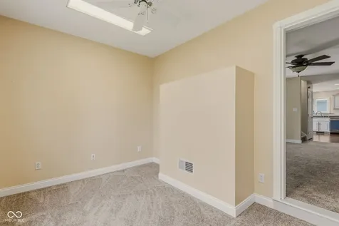 4420 Princeton Park Drive Columbus IN 47201