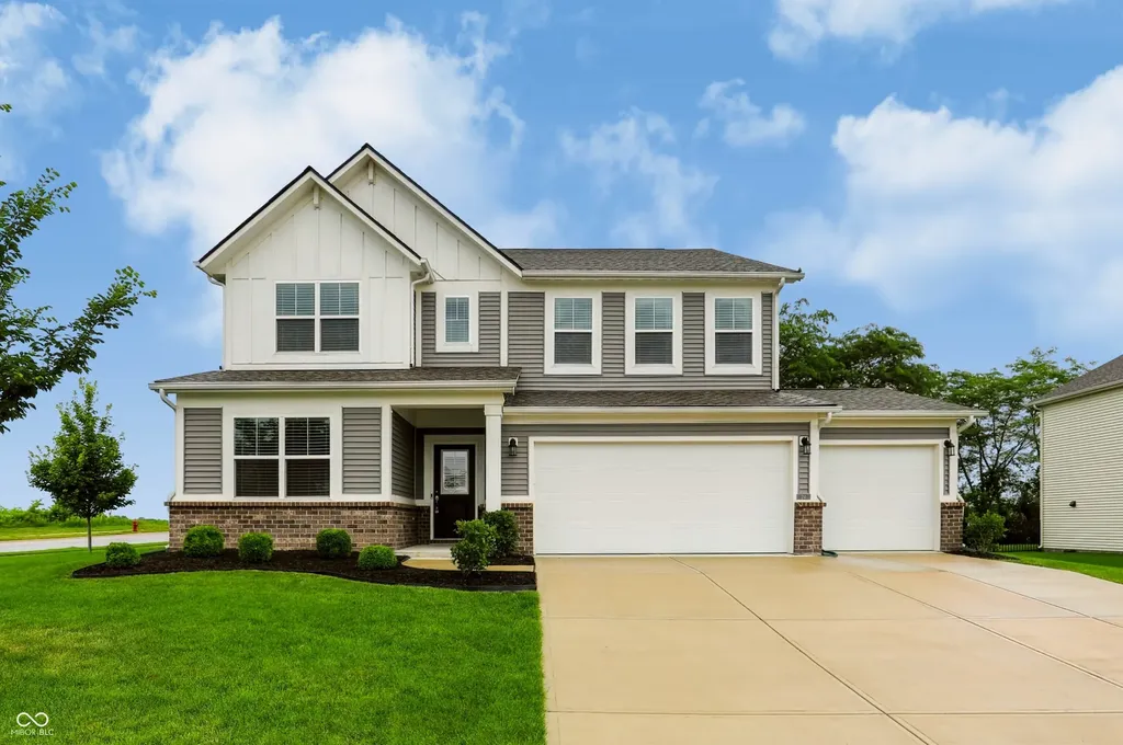 24 Hollister Way Cicero IN 46034