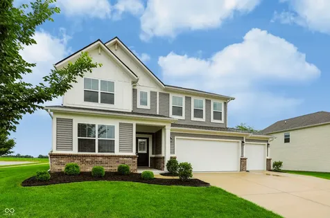 24 Hollister Way Cicero IN 46034
