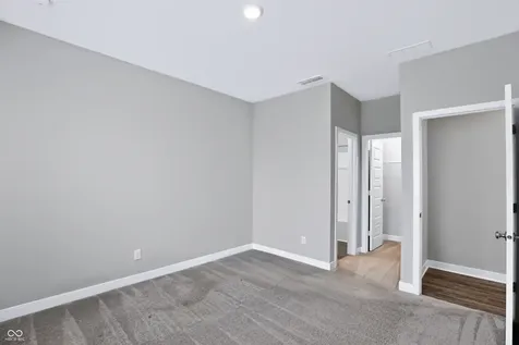 24 Hollister Way Cicero IN 46034