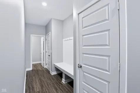 24 Hollister Way Cicero IN 46034
