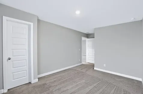 24 Hollister Way Cicero IN 46034