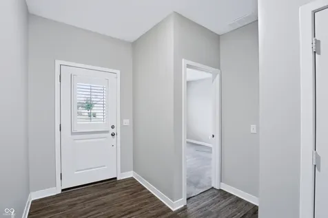 24 Hollister Way Cicero IN 46034