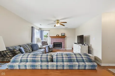 205 Easton Point Way Greenwood IN 46142
