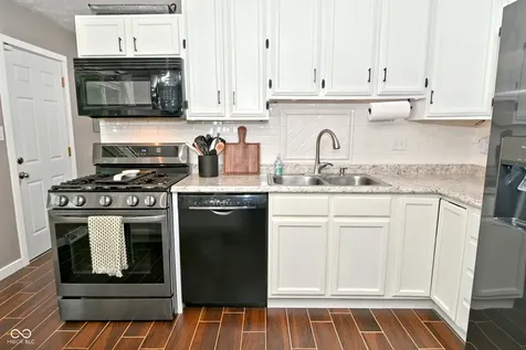 197 Depot Court Bargersville IN 46106