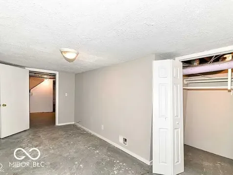 3043 Broadway Street Indianapolis IN 46205