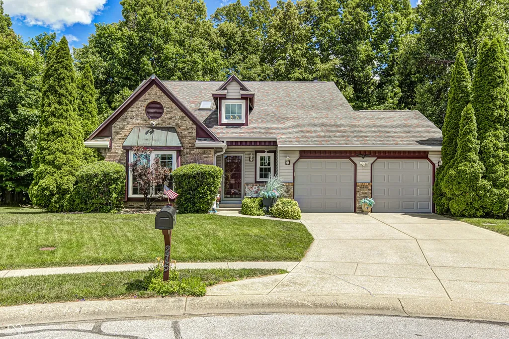275 Inland Circle Avon IN 46123