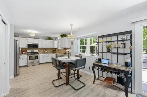 275 Inland Circle Avon IN 46123
