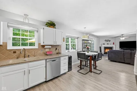 275 Inland Circle Avon IN 46123