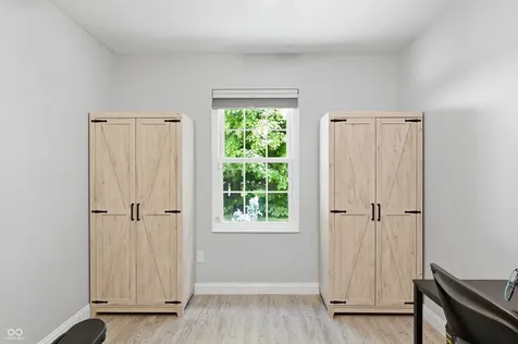 275 Inland Circle Avon IN 46123