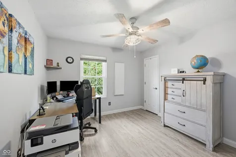 275 Inland Circle Avon IN 46123