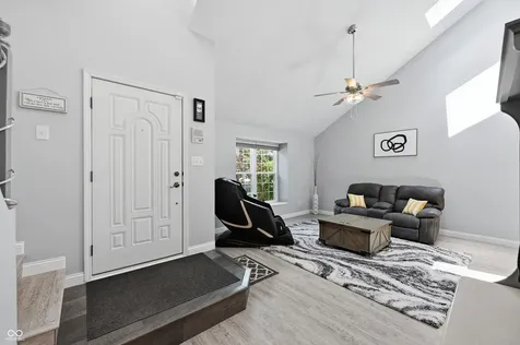 275 Inland Circle Avon IN 46123
