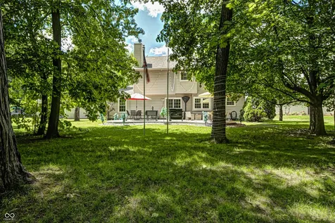 275 Inland Circle Avon IN 46123