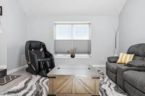 275 Inland Circle Avon IN 46123