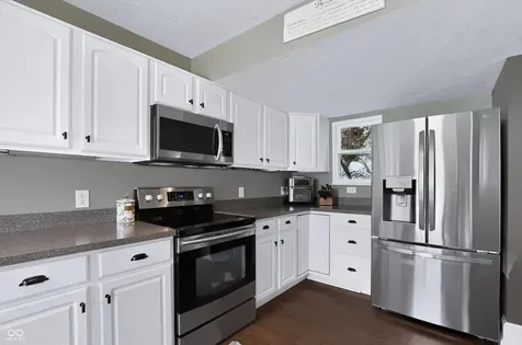 11499 Feather Rock Court Fishers IN 46037