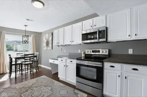 11499 Feather Rock Court Fishers IN 46037