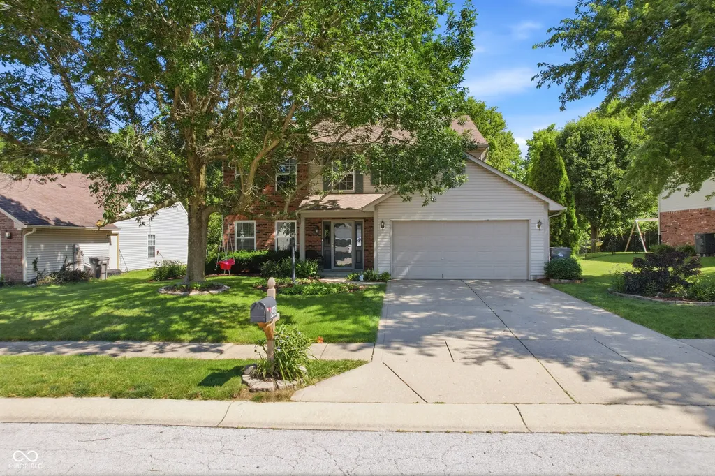 6448 Whitaker Farms Drive Indianapolis IN 46237