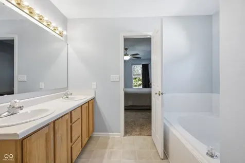 6448 Whitaker Farms Drive Indianapolis IN 46237