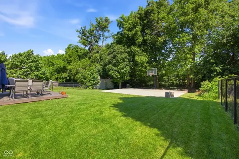 6448 Whitaker Farms Drive Indianapolis IN 46237
