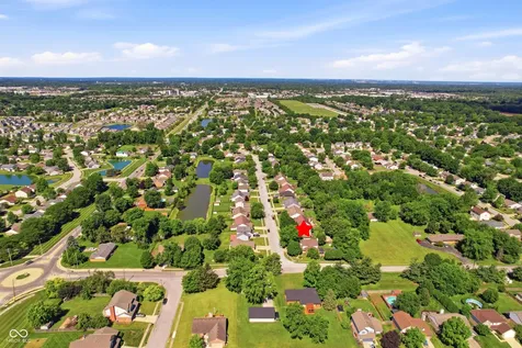 6448 Whitaker Farms Drive Indianapolis IN 46237