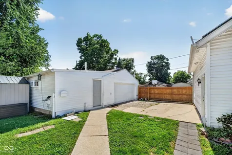 238 S Oakland Avenue Indianapolis IN 46201